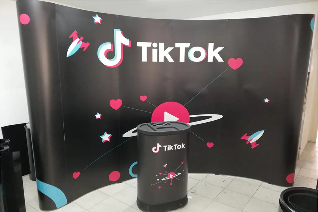 Örümcek Stand ana görseli